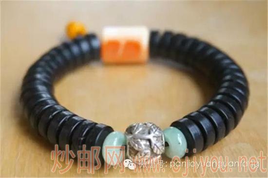 �������֡��Ĳ�η��������ڲ������Ҭ��ҲͻȻ����������������д���˵6mm���ϵ�Ҭ�Ǿ���ϡ���֮������ͫ|��Ϊһ��Ҭ������ǣ���Ҷǣ�Ҭ�Ǿ����������ĳ����б��滵�ˡ�