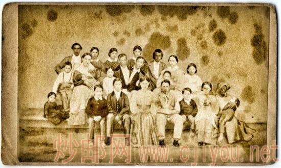 �������ȫ�Ҹ������ǵ����Ӽ�18����Ů��һ��ū��