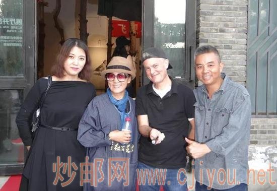 左起:高竹、赵丽华、马赛克、蓝京华
