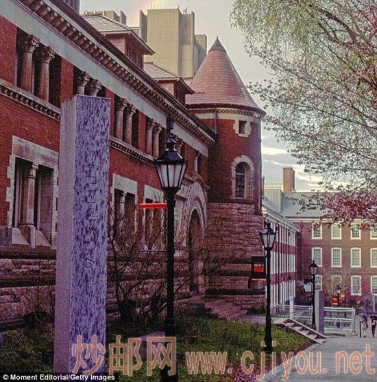 �������У������ѹ��ɷ�Լ��������ϵ�ְҵһ����д����������������