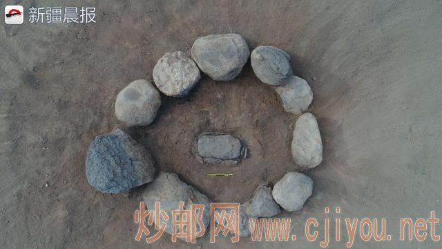 M2ʯΧ��Сʯ�׸ǰ�