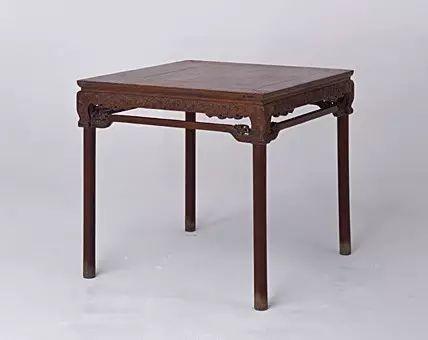 黄花梨梅花纹方桌 明 高86cm,长93.5cm,宽91.5cm