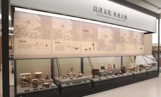 升级改造后的展柜都是低反射玻璃