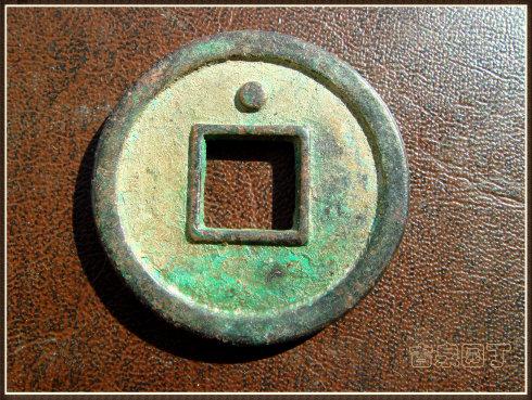 3���۶�ĸǮ����ͭĸǮ����ĸ��ֱ��26���ף��� 2.4���ס�