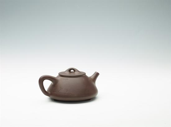 ����������ƽ��Ʒ ʯư�� ���ϣ���ˮ�� �����2017 ������400 CC