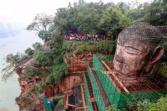  ���ڽ��ܡ���족����ɽ���