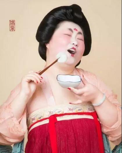 ���Ƴ�����Ů����Բ�����