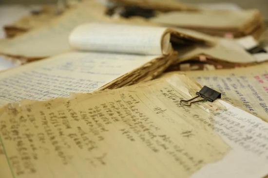 �������ָ�